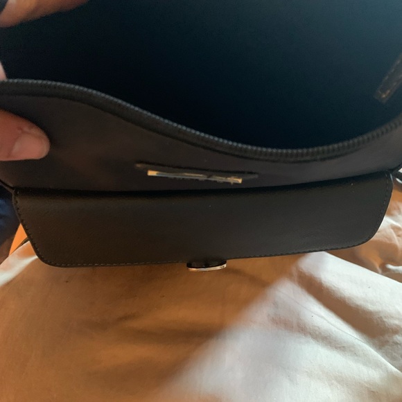 Roots Purse - Picture 5 of 6